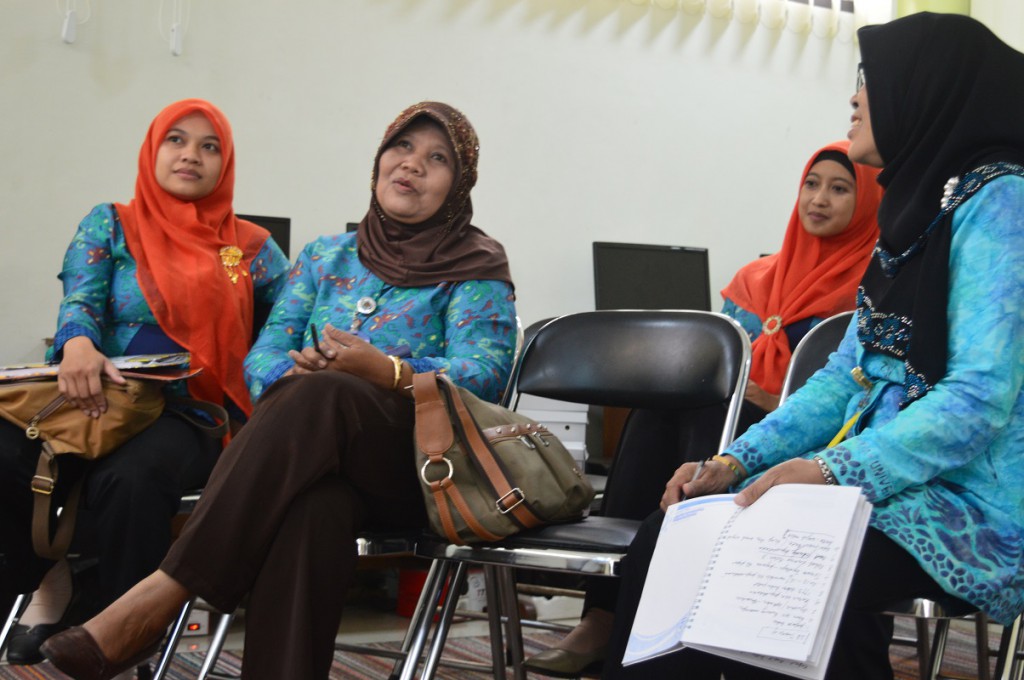 Suasana diskusi kerjasama yang berlangsung di Ruang Perpustakaan Digital.